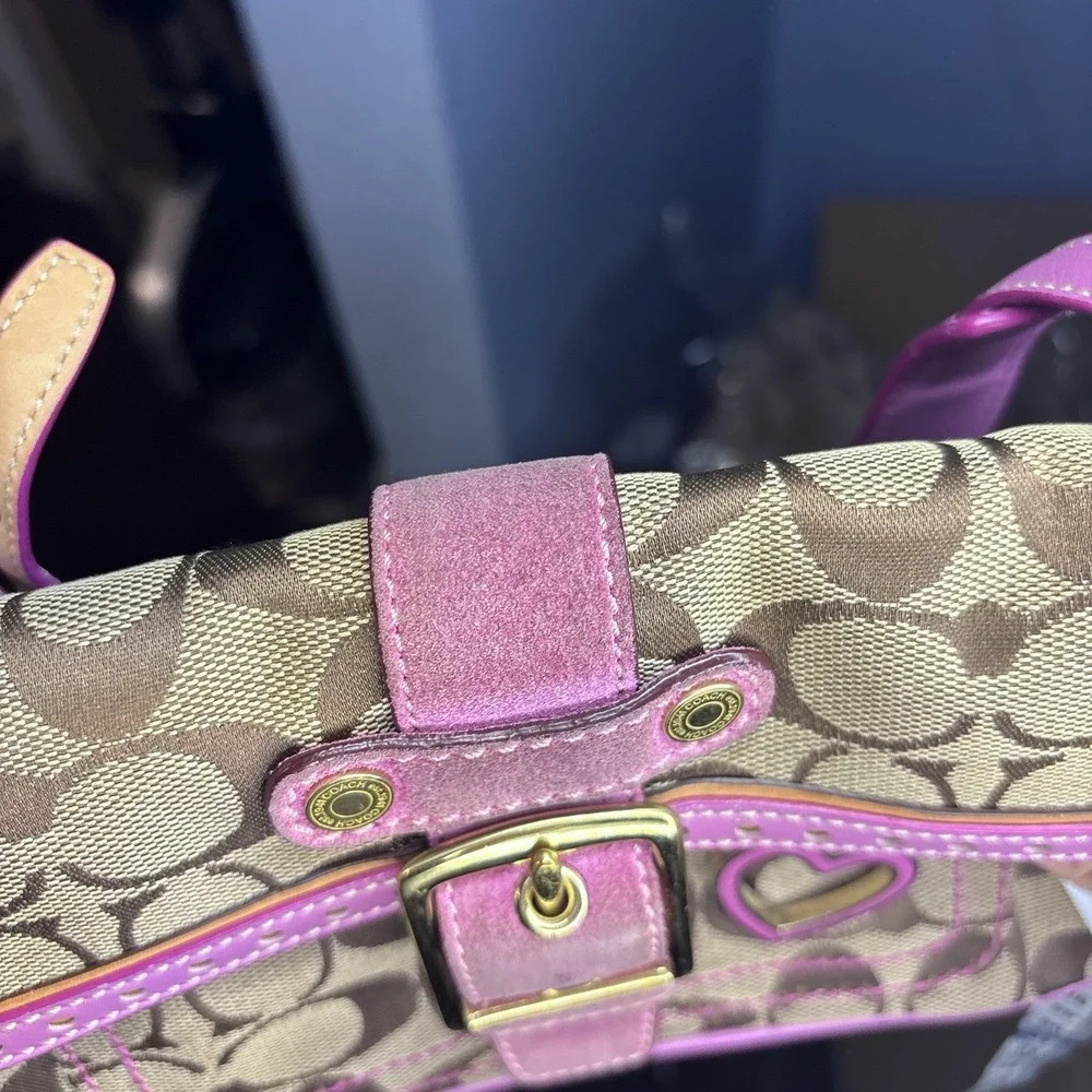 Vtg COACH Signature Soho Mini Shoulder Bag Heart Pink Canvas Suede Leather 1485